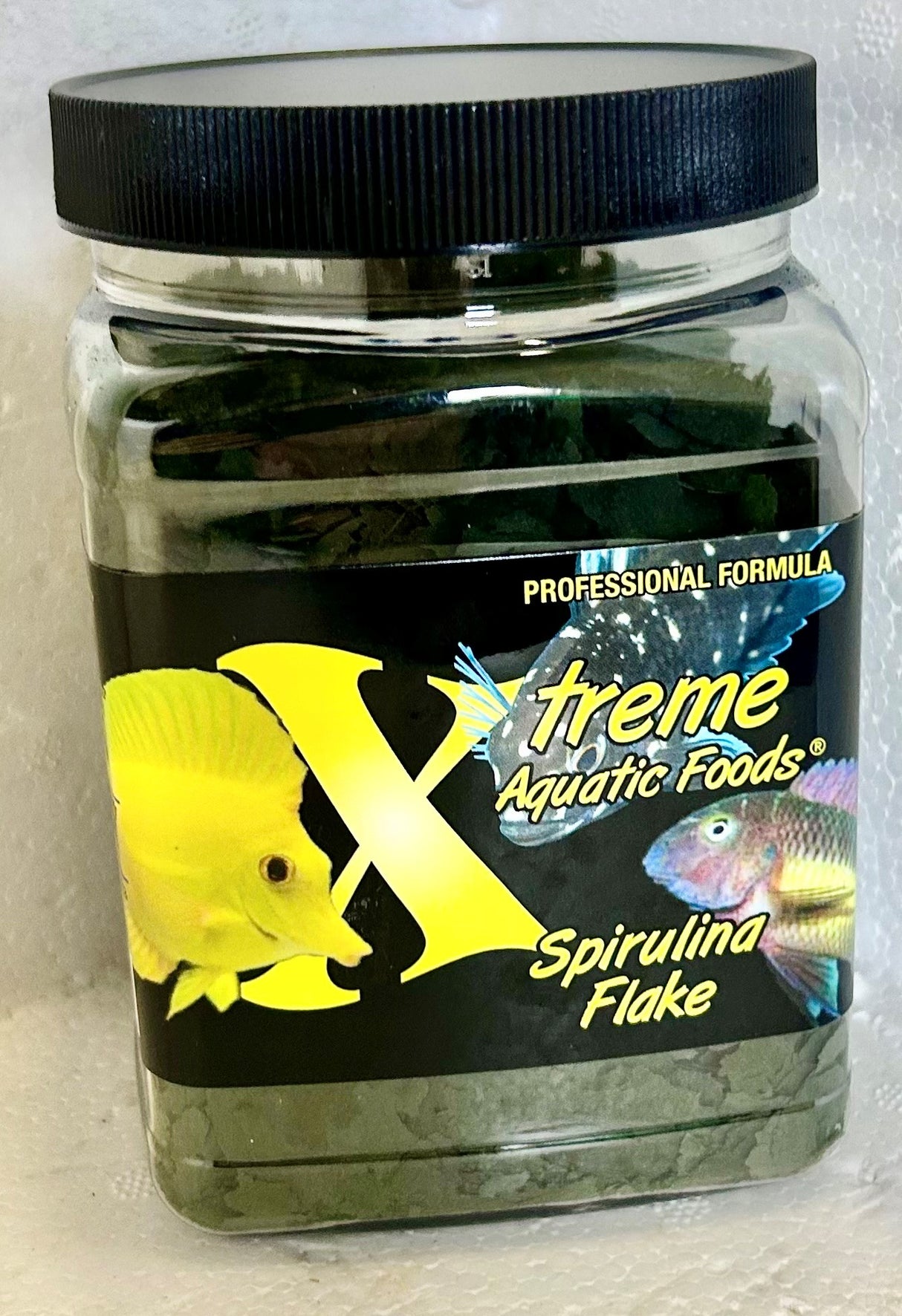 Xtreme Spirulina Flakes | Livestock Food | Largest Tropical Fish Selection at Your Local Fish Store